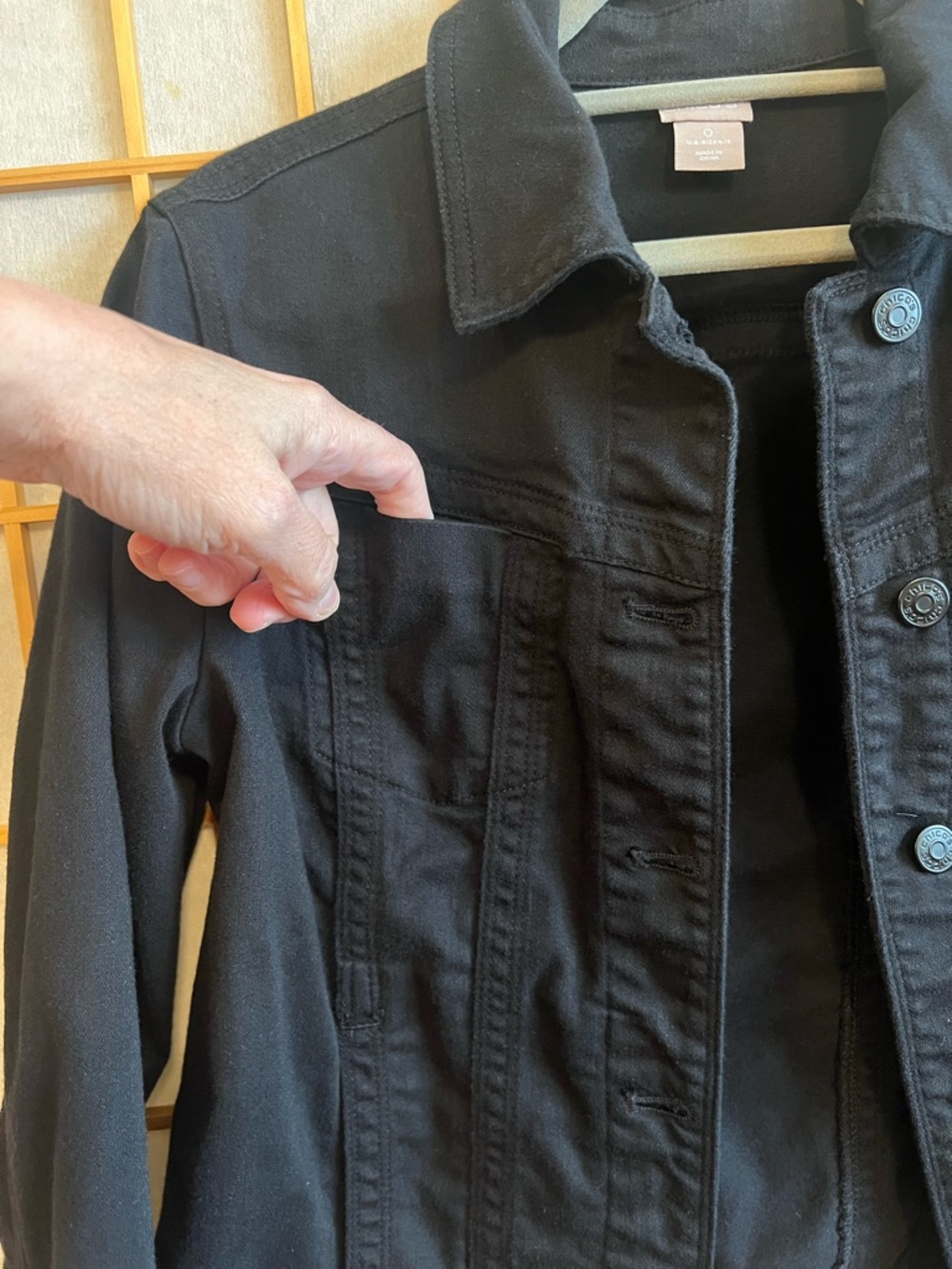 Chico’s Black Denim Jacket Stretch Button Front Women’s Size 0 (XS 4/6) casual - Picture 8 of 12